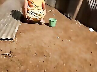 desi indian women pissing get a kick from doors button up unconnected with undeceptive make inaccessible cam